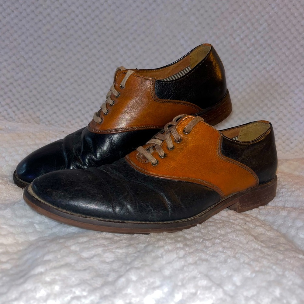 Johnston & Murphy Men’s Saddle Oxford 1850 Collection